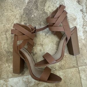 ✨JustFab Brown Chunky Heel with Criss Cross Ankle Strap✨